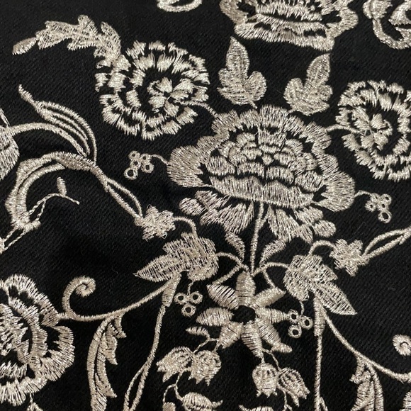 Skirt - Picture 2 of 3